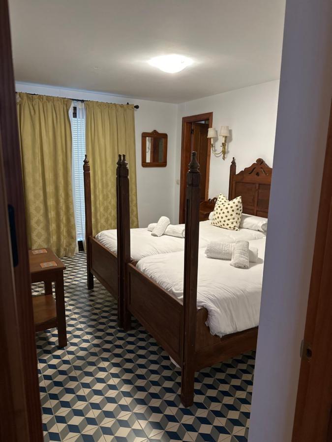 Hostal Moon Tolox Eksteriør bilde