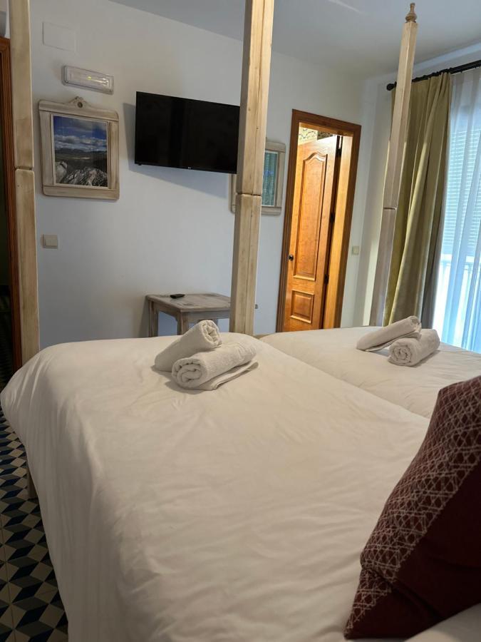 Hostal Moon Tolox Eksteriør bilde