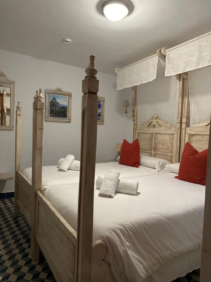 Hostal Moon Tolox Eksteriør bilde