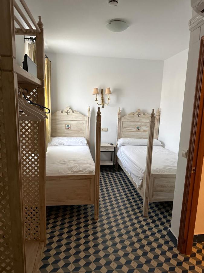 Hostal Moon Tolox Eksteriør bilde